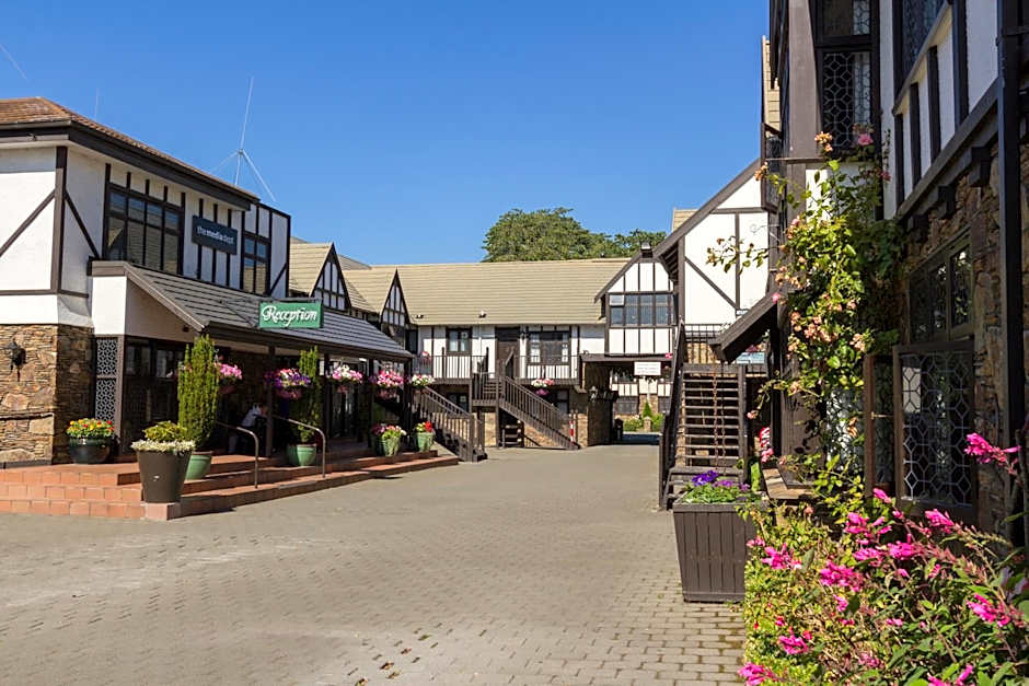 Scenic Hotel Cotswold 2